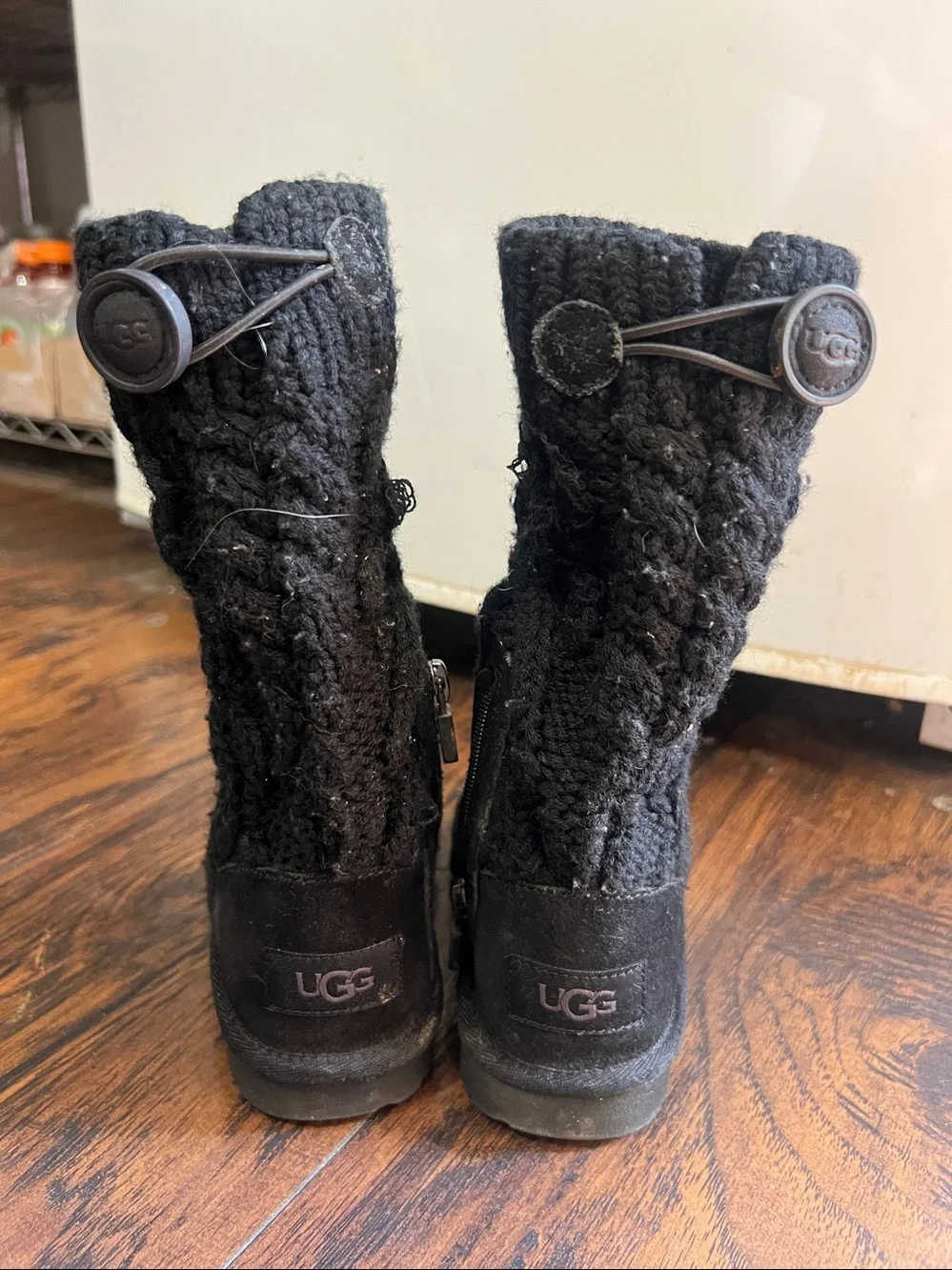 UGG Classic Toddlers  Cardi Cable Knit boots black size 9